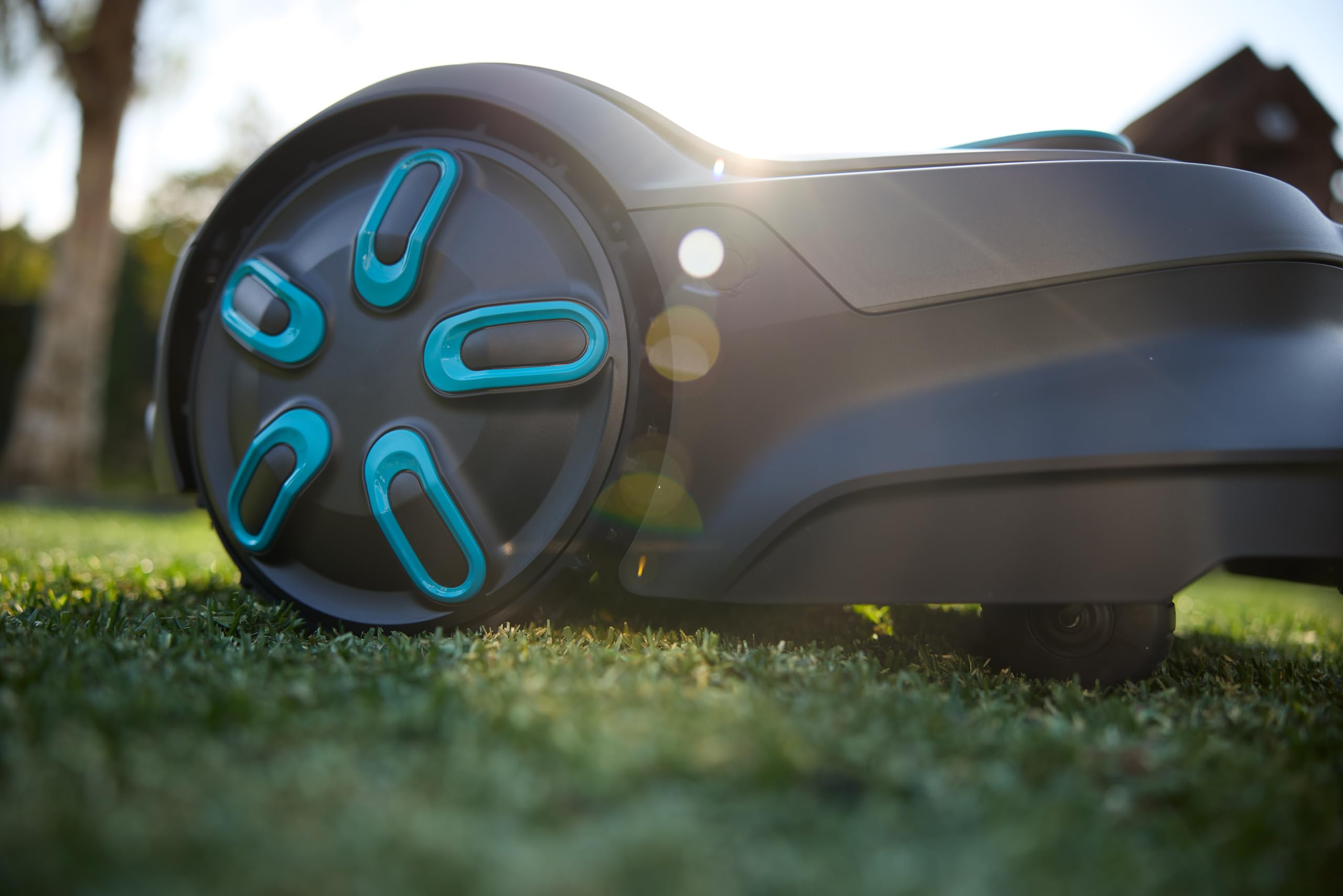 GARDENA 15301, All New - 2025 SILENO Flex - Engineered in Germany for The Most challenging lawns. Height 1" - 4" cuts Through All Grass Types with Ease. - Image 7